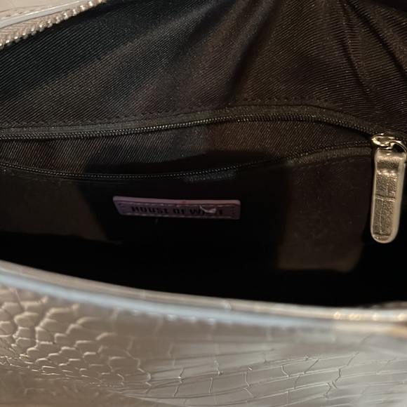 House of Want metallic bag, NWOT - Picture 11 of 16